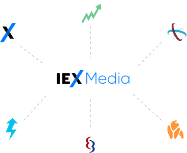 IEX media Logo, in een circel eromheen staan de merk logo's van IEX, Tostrams, Beursgorilla, Beursduivel, Belegger.nl en Scholenstrijd 