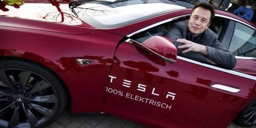 IEXNieuws: Koersen in een Tesla?!