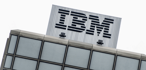 "IBM zou focus naar cloudcomputing verleggen en bereidt massa-ontslag voor"