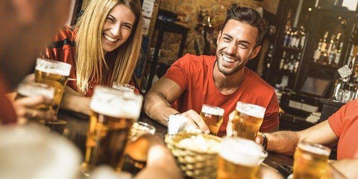 'AB InBev mag proosten op sterke cijfers'