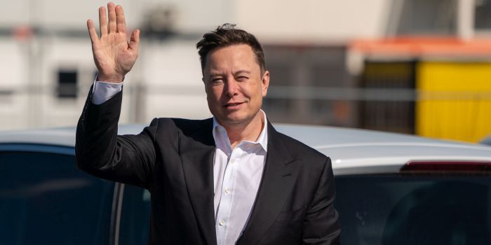 Musk verkoopt weer aandelen Tesla