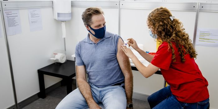 'Vaccin Pfizer beschermt vermoedelijk goed tegen omikron'