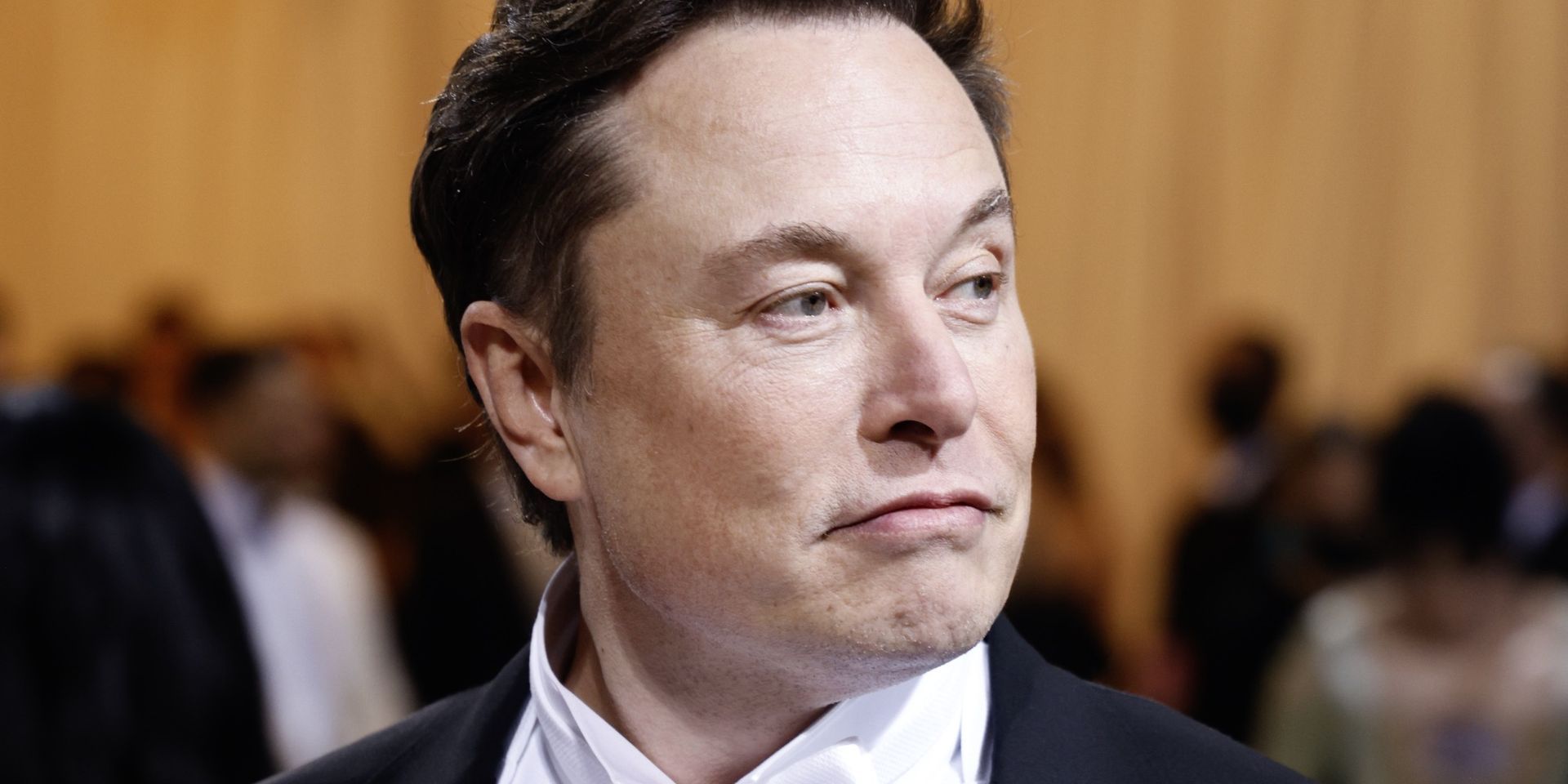 Musk verkocht voor 4 miljard dollar aan Tesla-aandelen
