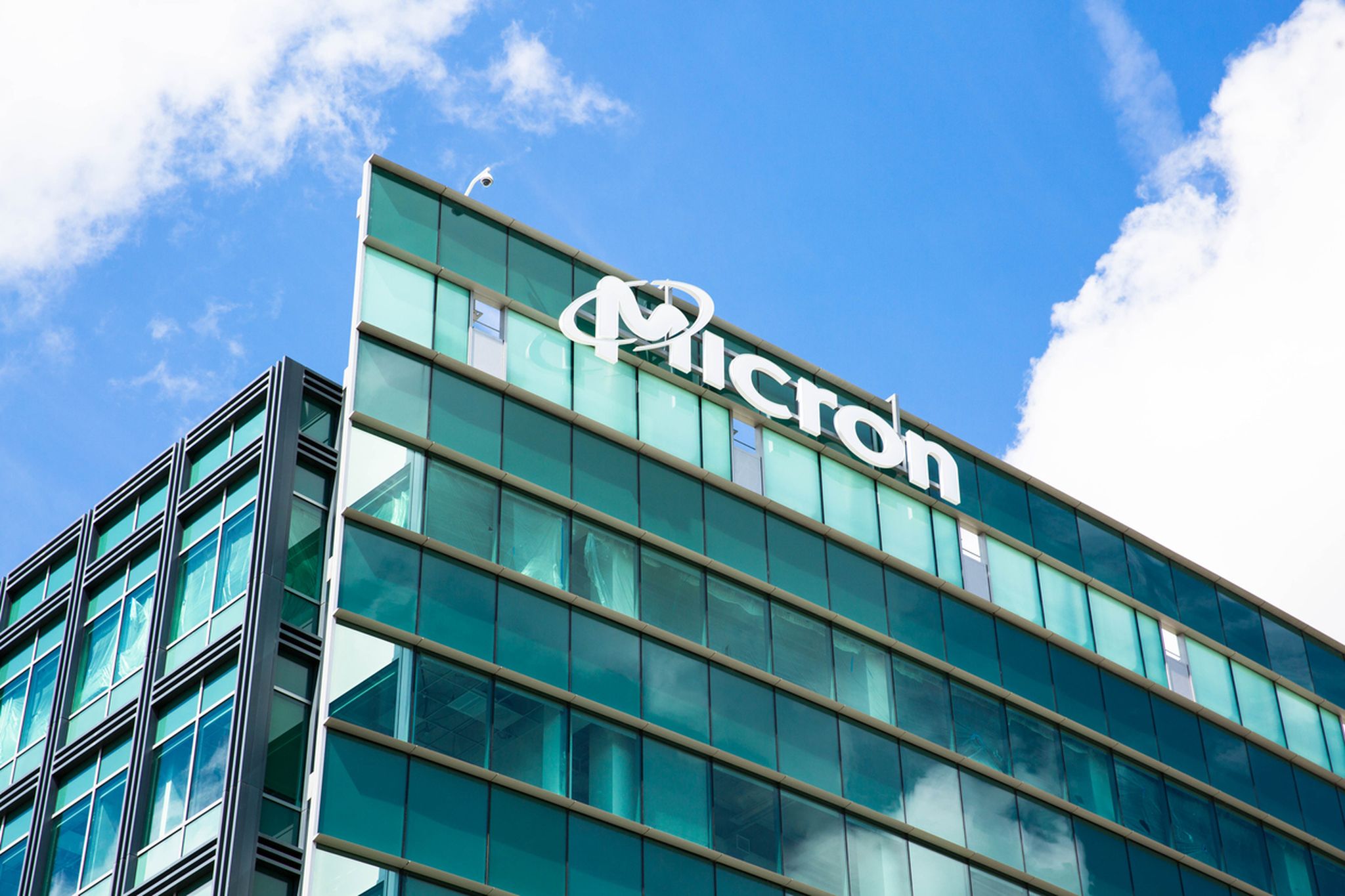 Micron Technology breekt uit en verbetert sterk