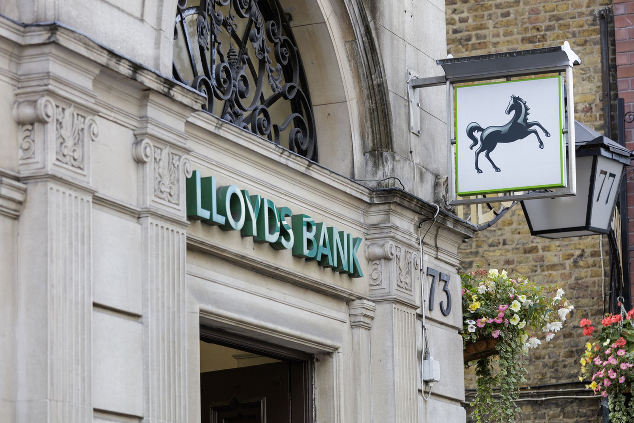 Lloyds Banking Group leeft op