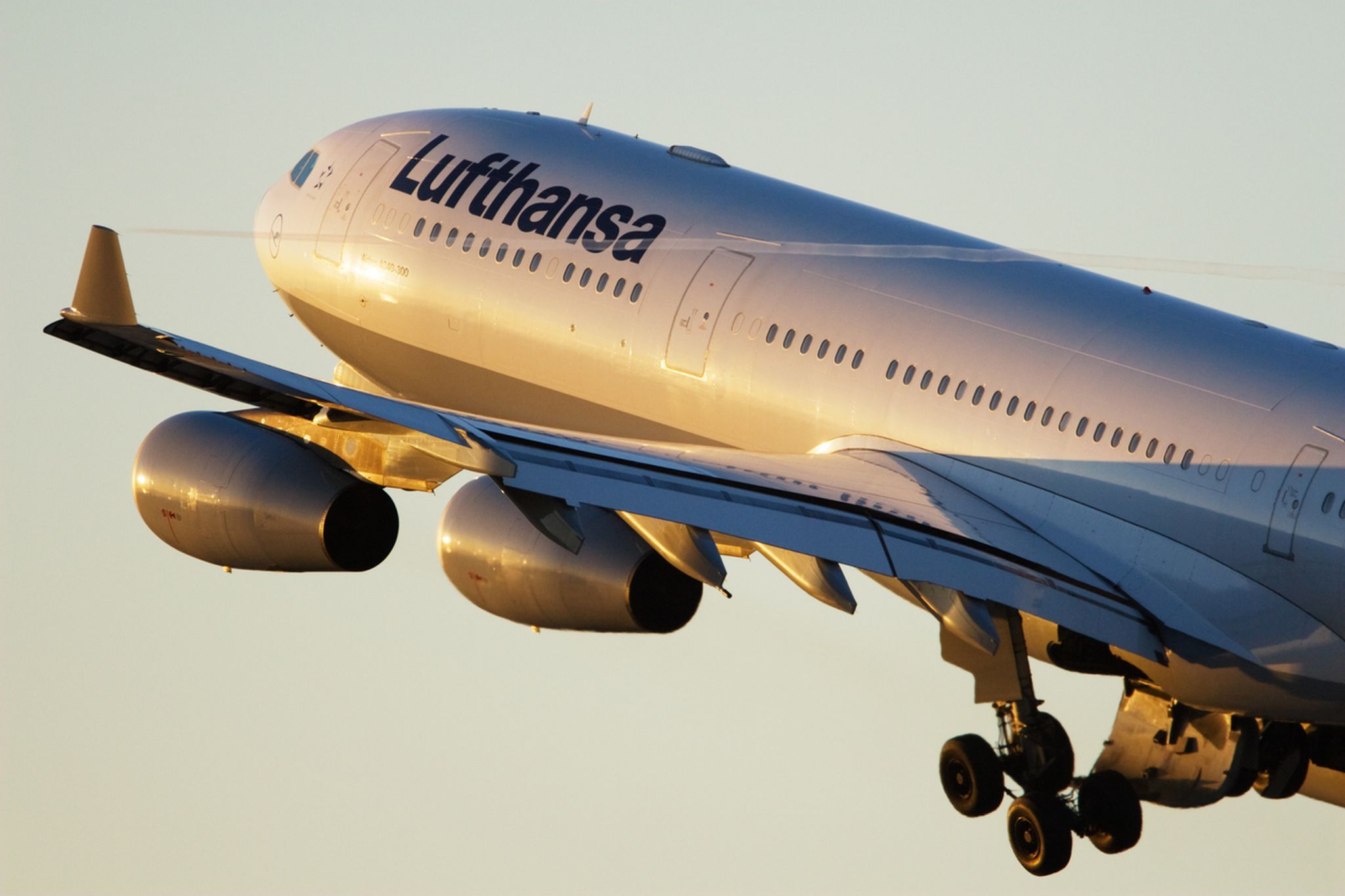 Lufthansa blijft aan de grond