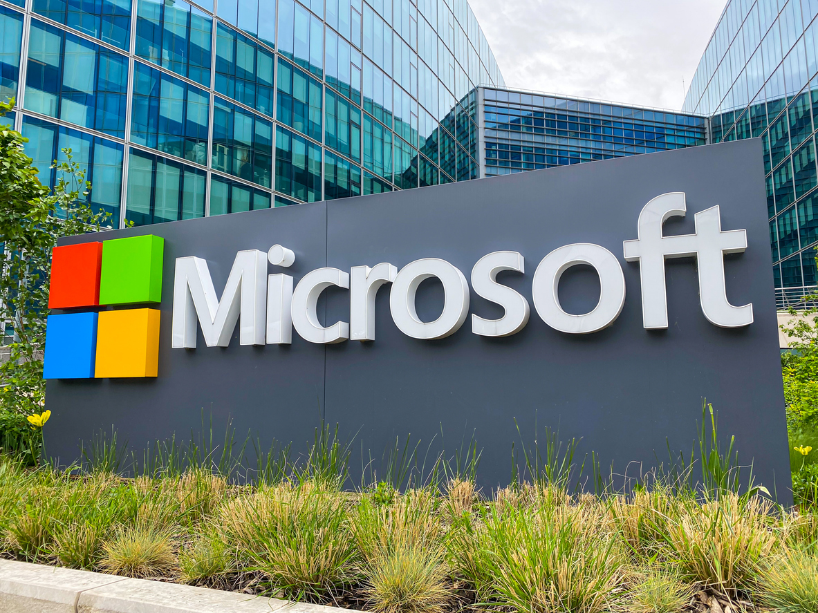 Microsoft heeft moeite om los te komen, maar oogt nog solide