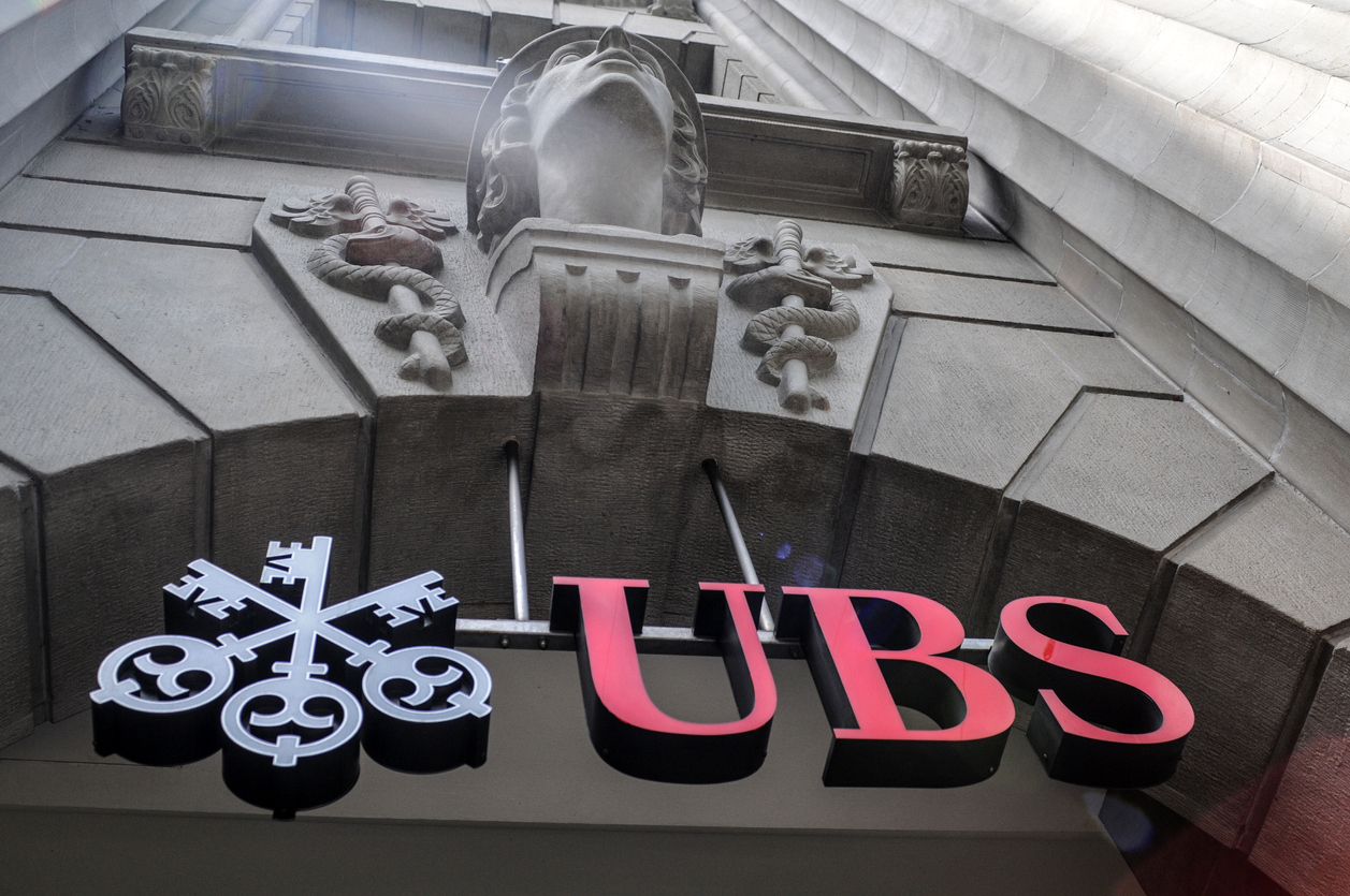 UBS beweegt weer in de richting van het koersdoel