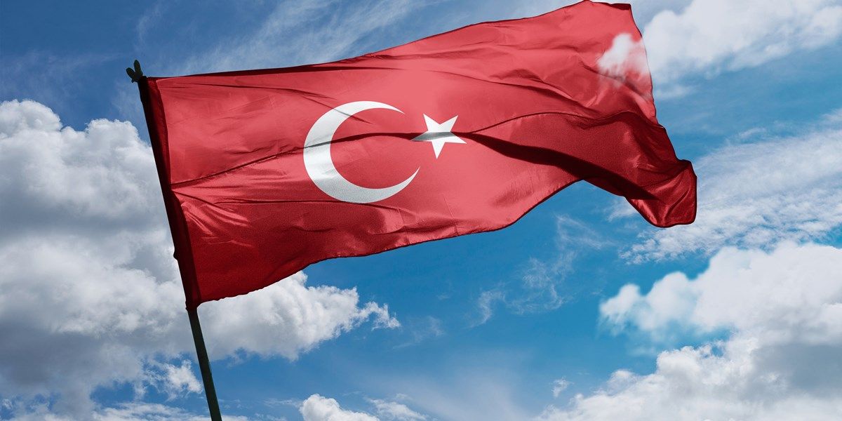 Turkse centrale bank verlaagt rente fors