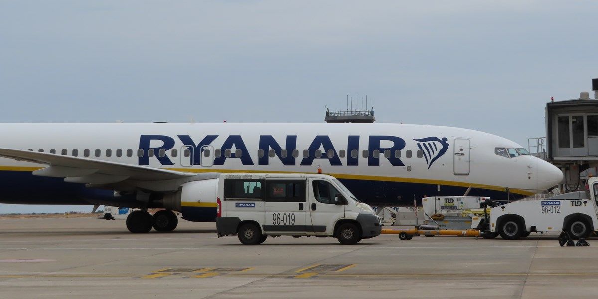 Ryanair schrijft nog rode cijfers