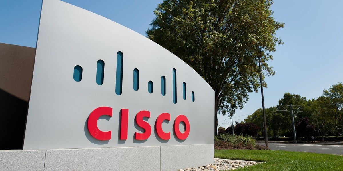 Cisco boekt licht lagere winst en omzet