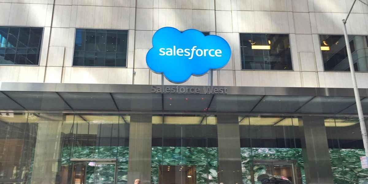 Activist Elliott neemt belang in Salesforce