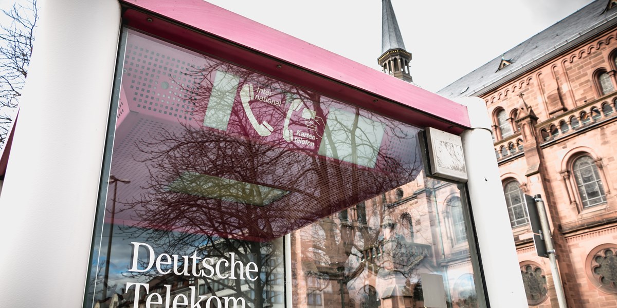 Aandeel Deutsche Telekom keldert door plannen Amazon - media
