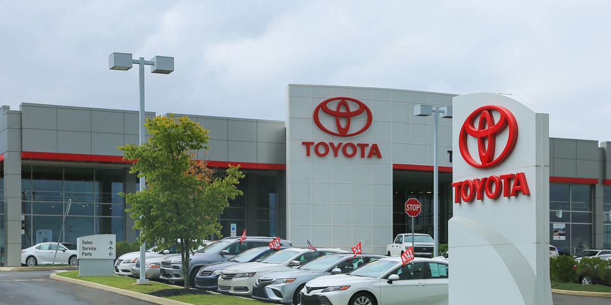 Aandeel Toyota piekt na plannen voor elektrische auto's