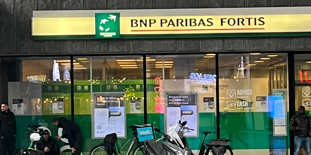 BNP overtreft winstverwachtingen