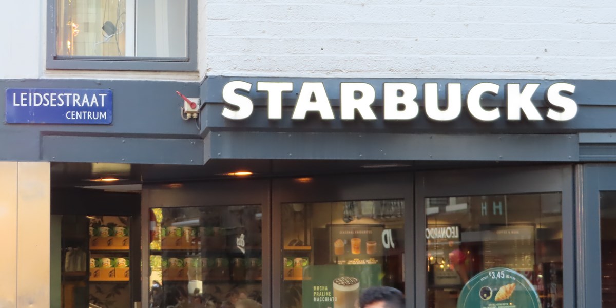 Starbucks reorganiseert door na omzetvertraging