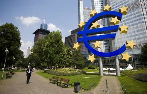 Weer miljarden gezet op deposito's ECB