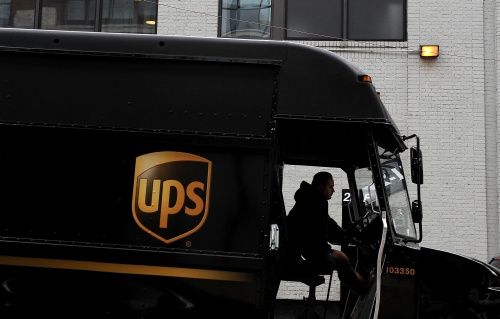 Bezorgers UPS krijgen het steeds drukker 