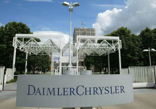 Daimler neemt belang in motorbouwer Agusta