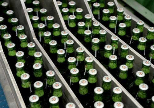 'Europa en Afrika zwakst bij Heineken'