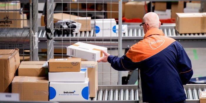 'Blik op financiële positie PostNL'