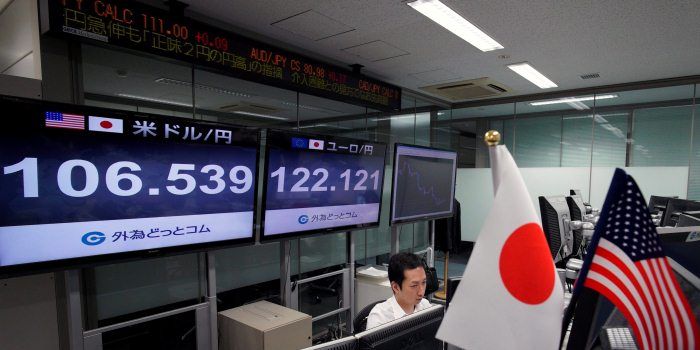 Technologiefondsen drukken Nikkei in het rood