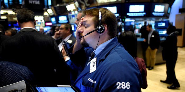 Wall Street opent vlak