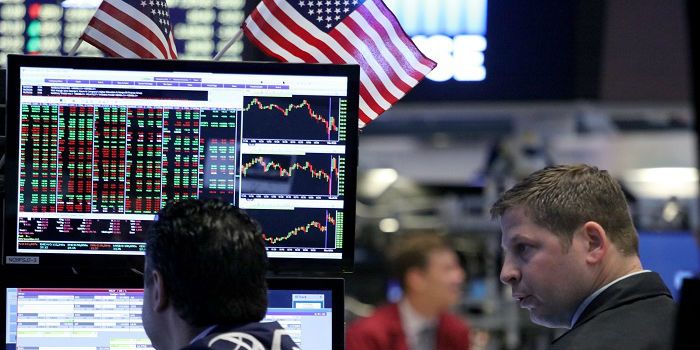 GE flink omlaag op licht hoger Wall Street
