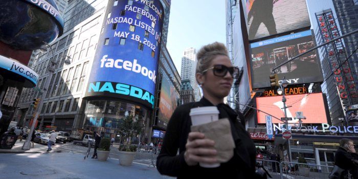Beleggers boos na vrije val koers Facebook 