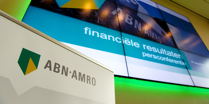 ABN AMRO neemt last voor ingreep zakenbank
