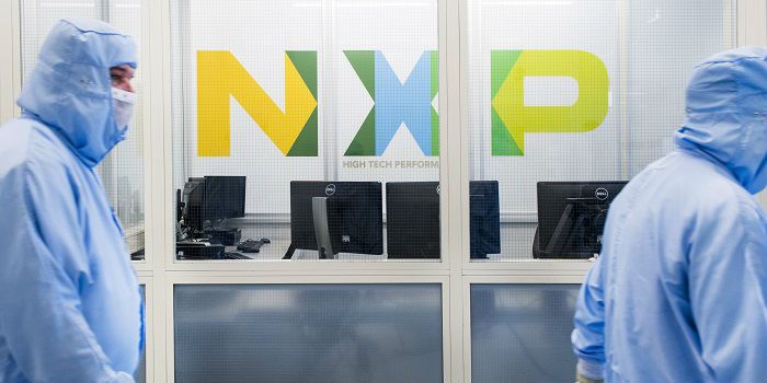 Chipbedrijf NXP duikt in de rode cijfers
