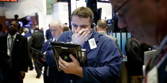 Wall Street opent flink lager