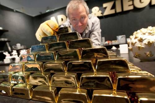 Goudprijs piekt door onrust op markt