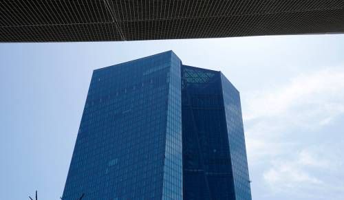 'ECB volgt nauwlettend bijeffecten lage rente'