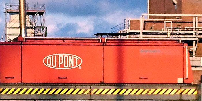 'DuPont denkt aan verkoop divisie'