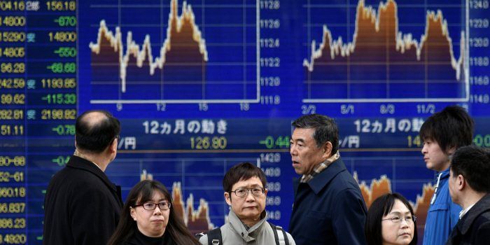 Nikkei sluit lager in hogere regio