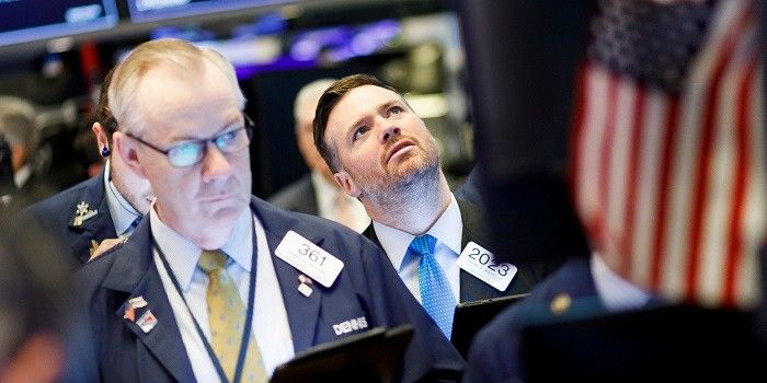 'Virusvrees houdt Wall Street in zijn greep'