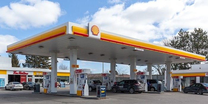 'Winst Shell halveert door corona en overaanbod olie'