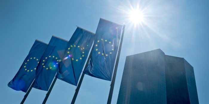 Europese Commissie versoepelt tijdelijk bankregels voor kredieten