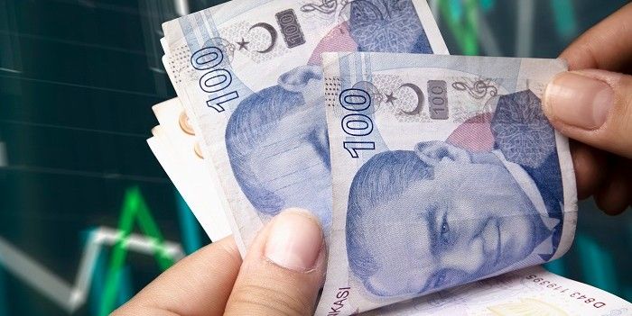 Rente Turkije als verwacht fors omhoog, lira wint aan waarde