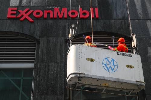 Zwakte energiemarkt dwingt Exxon tot historische afschrijving
