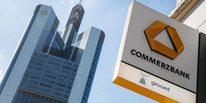 Commerzbank neemt last van 610 miljoen voor banenverlies