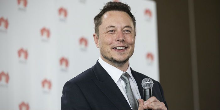 Elon Musk tweet koers cryptocoin Dogecoin omhoog